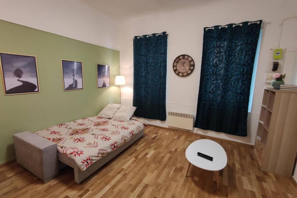 Апартаменты Joli T2 Proche Vieux-Port, Terrasses Du Port Et Metro Joliette Марсель Экстерьер фото