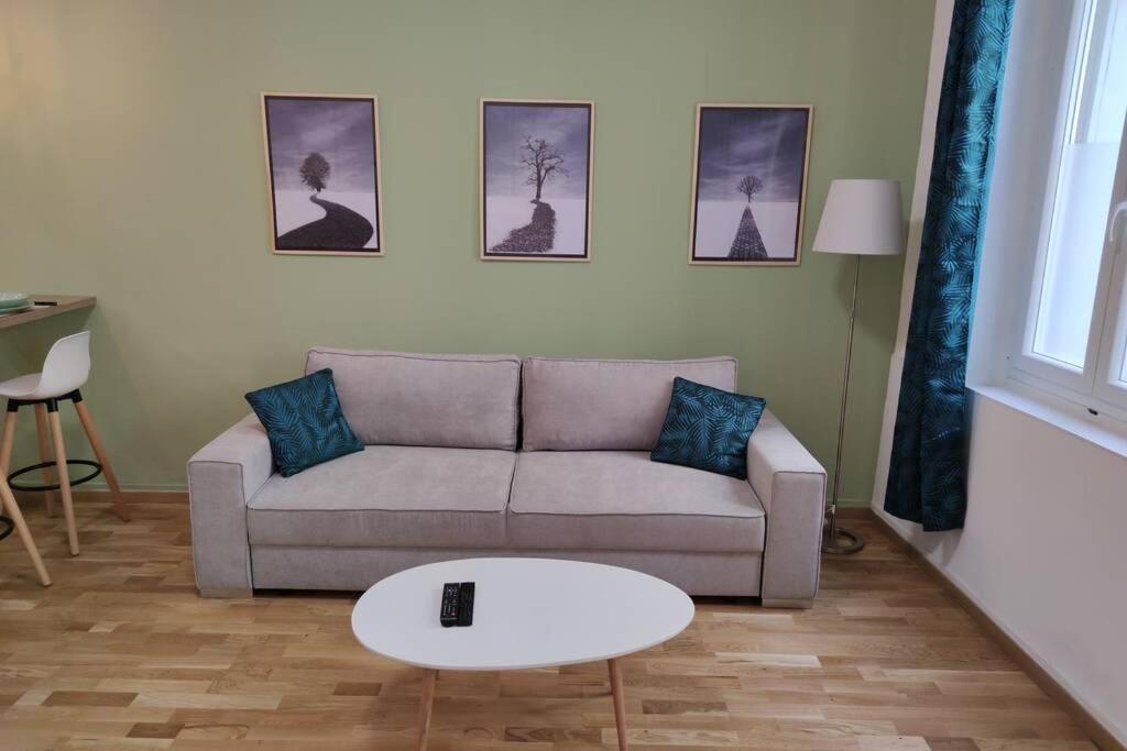 Апартаменты Joli T2 Proche Vieux-Port, Terrasses Du Port Et Metro Joliette Марсель Экстерьер фото